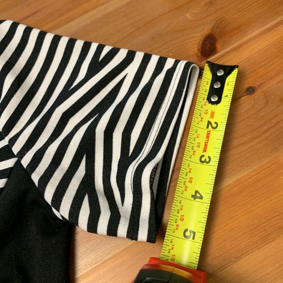 Thyme Maternity Black & White Dress, Winter Weight, tons of stretch - Picture 7 of 12